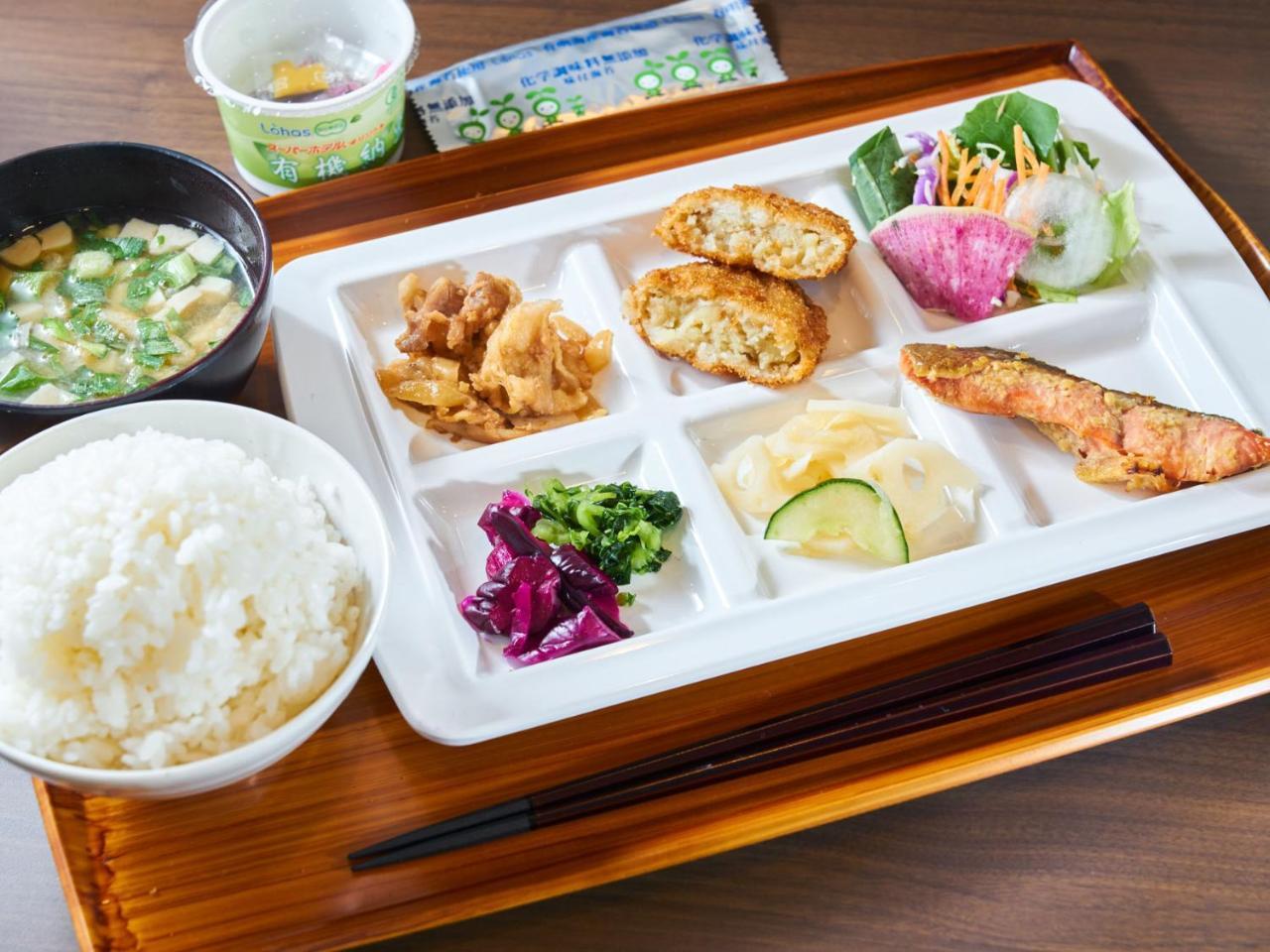 Super Hotel Mihara Ekimae Buitenkant foto