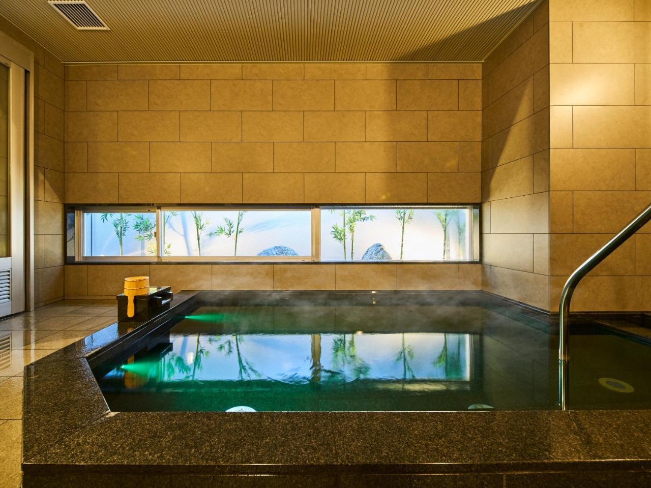 Super Hotel Mihara Ekimae Buitenkant foto