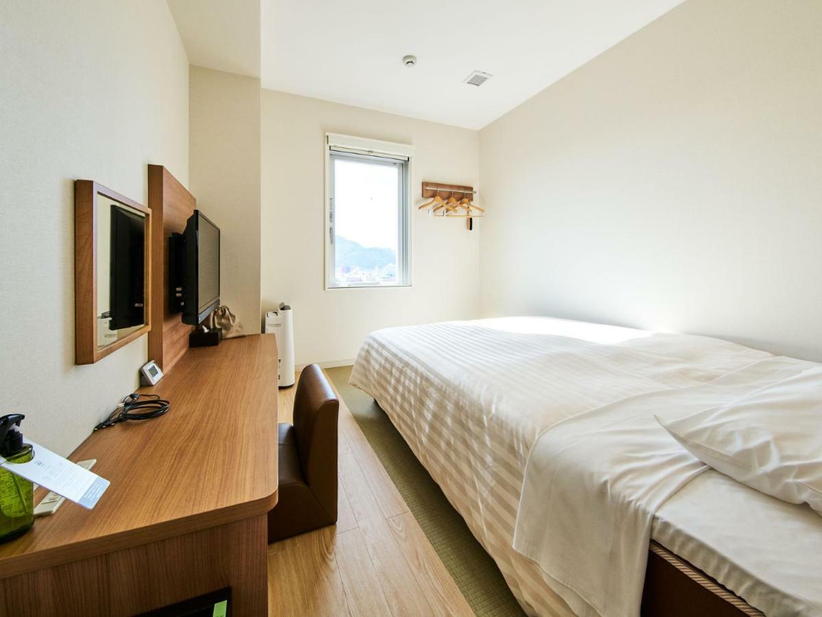 Super Hotel Mihara Ekimae Buitenkant foto